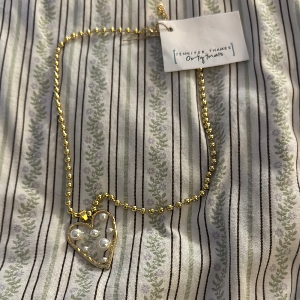 Jennifer Thames Originals Gold Heart Pearl Pendant Necklace